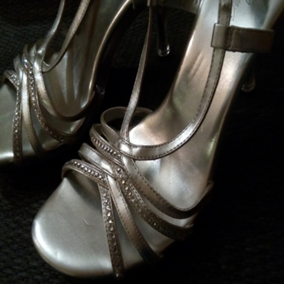Jacqueline Ferrar Melinda 8.5 Clear Heeled Platform Silver Rhinestone Studded - Picture 5 of 9